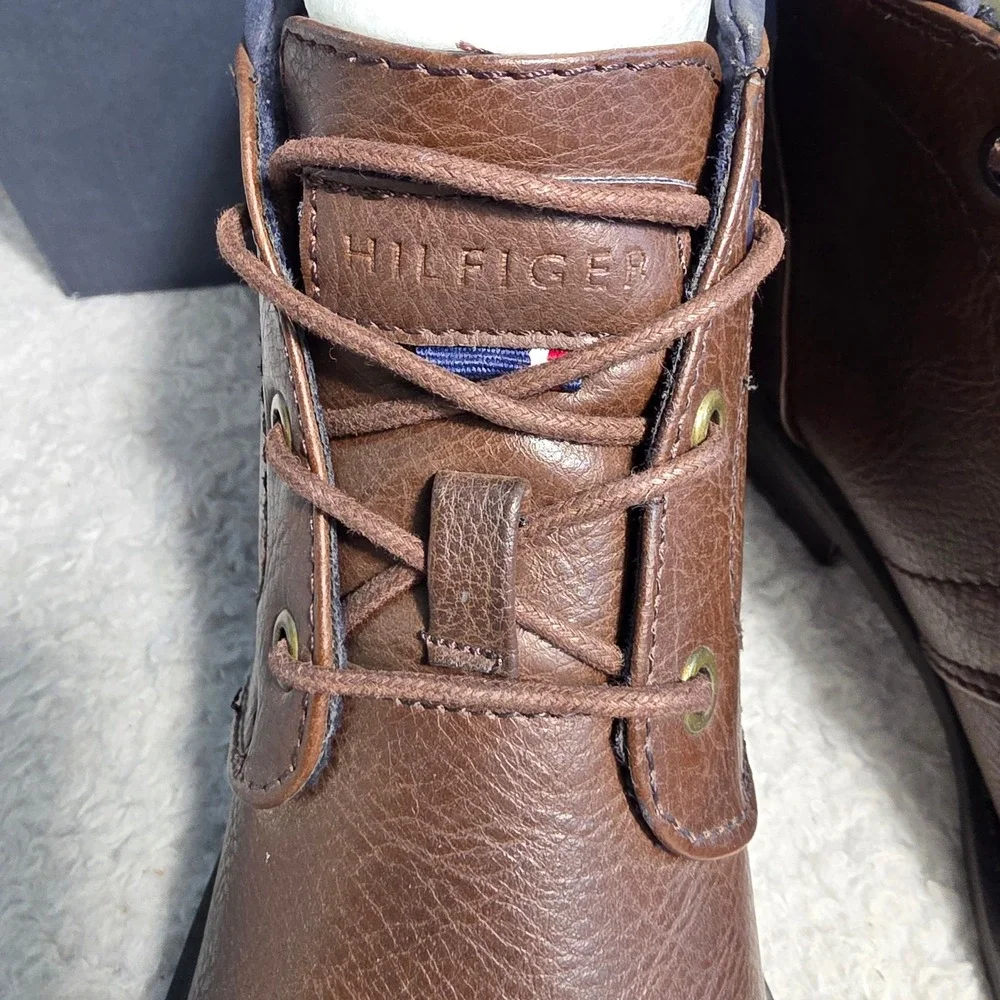 Tommy Hilfiger Santiago Mens 7.5 Brown‎ Cap Toe Dress Chukka Boots Lace up NIB